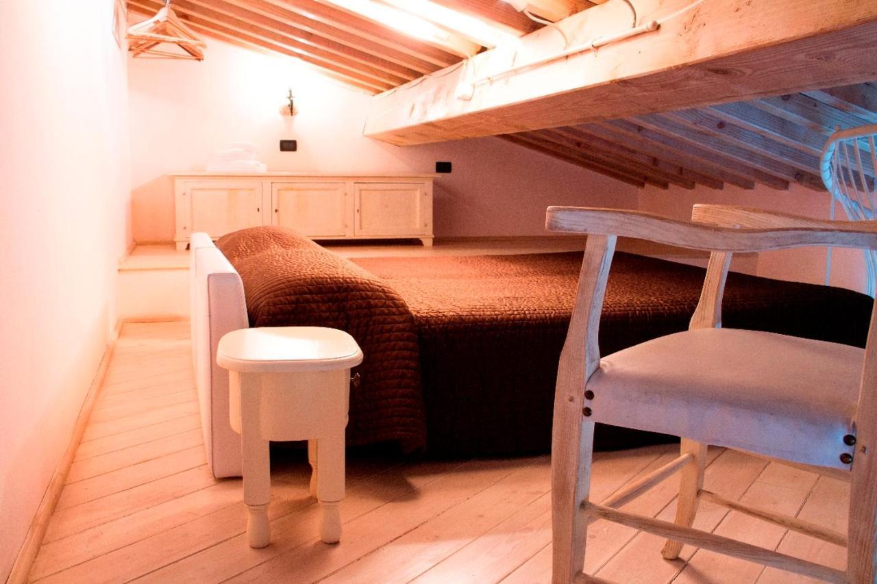 Agriturismo Gualdo Del Re スヴェレート エクステリア 写真
