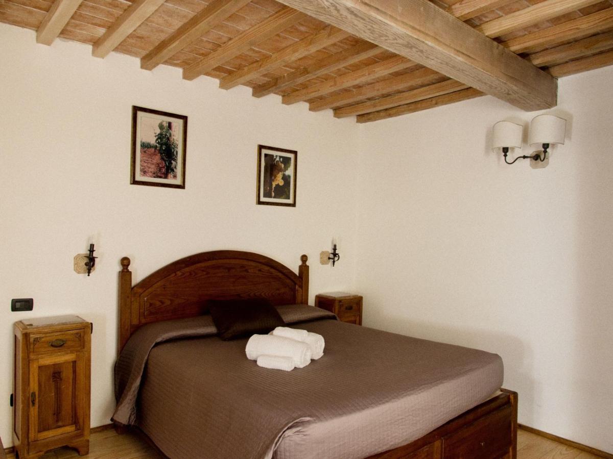 Agriturismo Gualdo Del Re スヴェレート エクステリア 写真