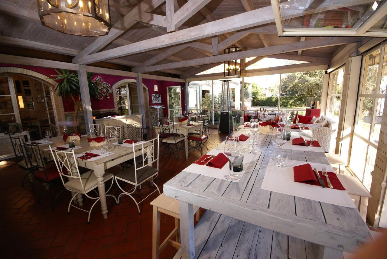 Agriturismo Gualdo Del Re スヴェレート エクステリア 写真